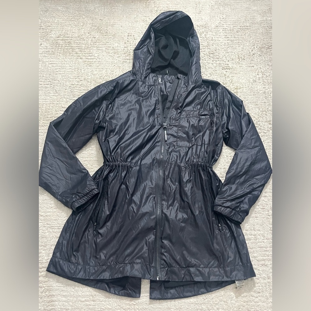 Good American Performance Winning Windbreaker